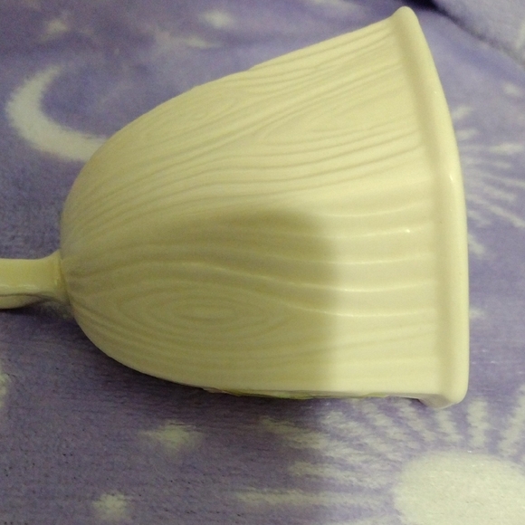 Belleek Cream Bell with Pink and Green Floral Design - Picture 4 of 5